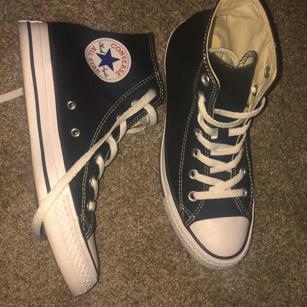 Black high top converse